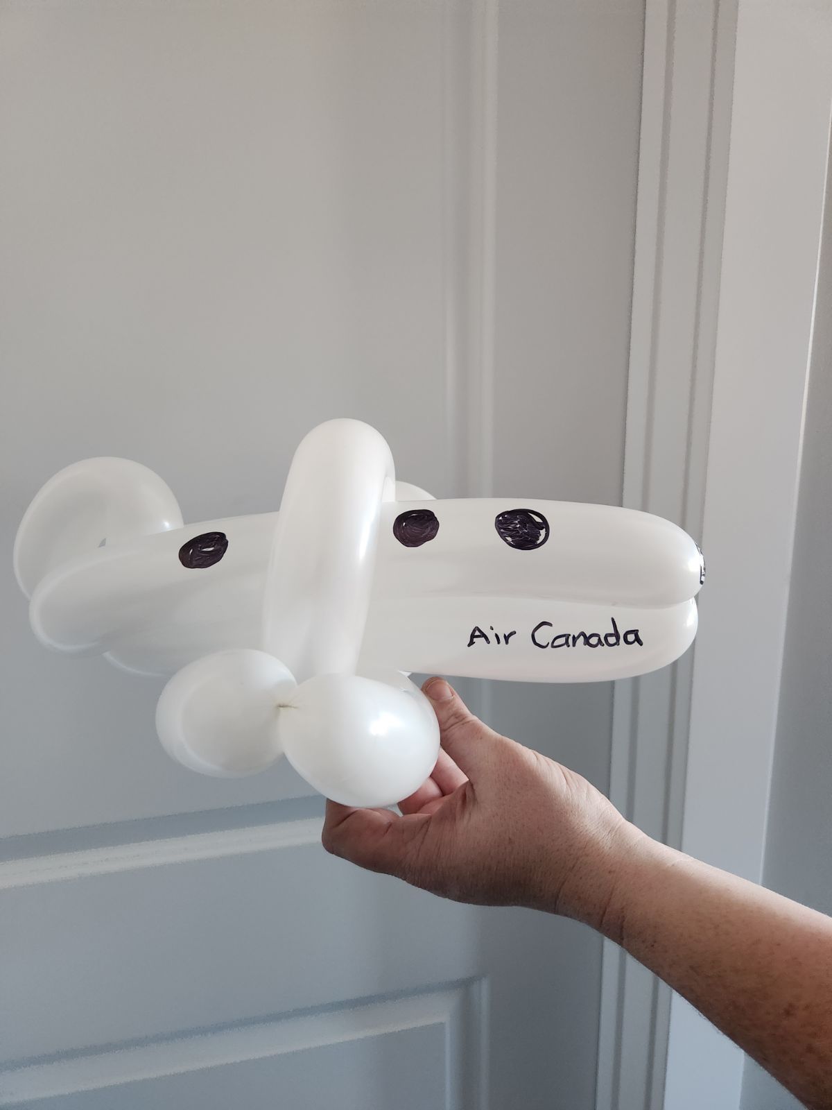 air canada plane balloon